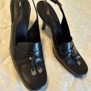 LIKE NEW. ENZO ANGIOLINI. SIZE 9.5.